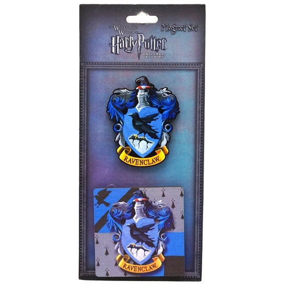 Universal Studios Harry Potter Ravenclaw Crest Set of 2 Magnet - Picture 1 of 1